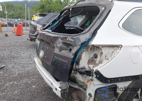 2017 Subaru Outback 3.6R Limited из США, поврежденный, VIN 4S4BSENC2H3282313